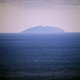 La isla desde Ōshima, Fukuoka. Wikimedia Commons